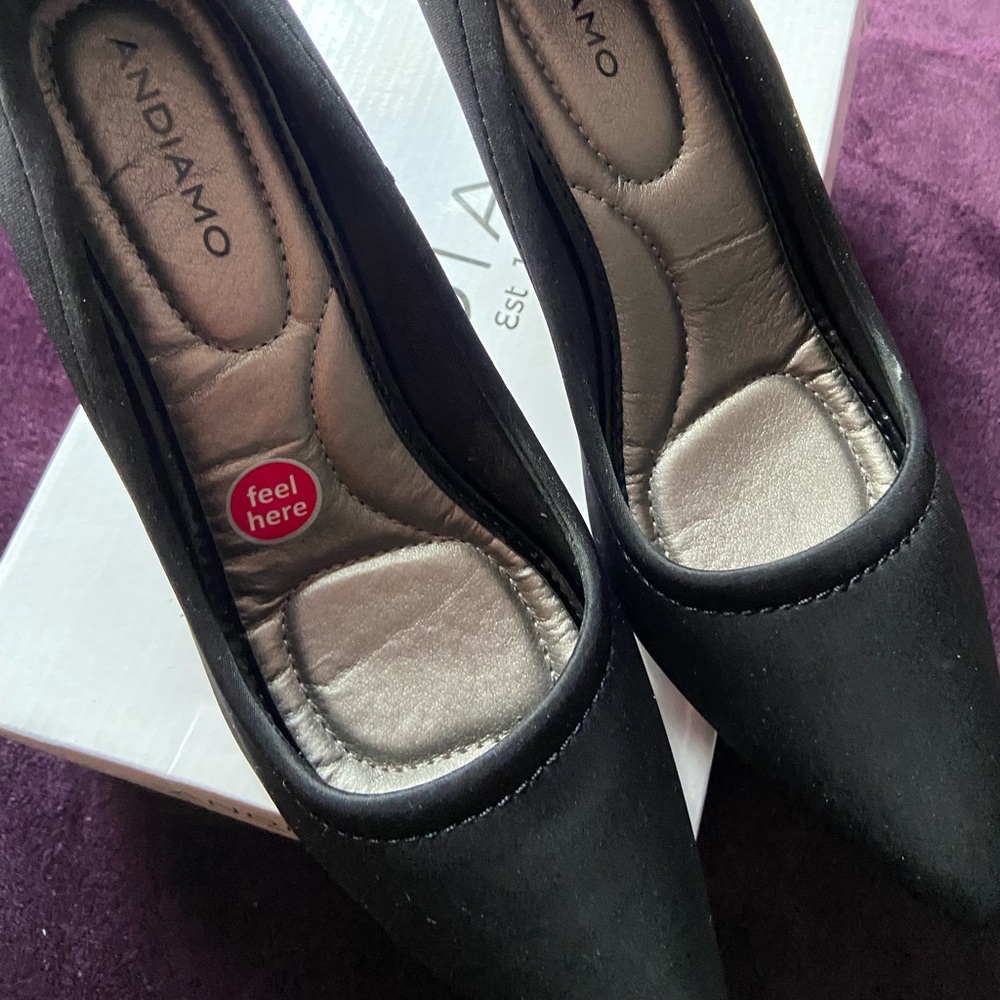Heels - Picture 2 of 2